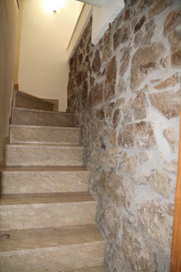 Dea Del Borgo Villa Sant'Ambrogio  Luaran gambar