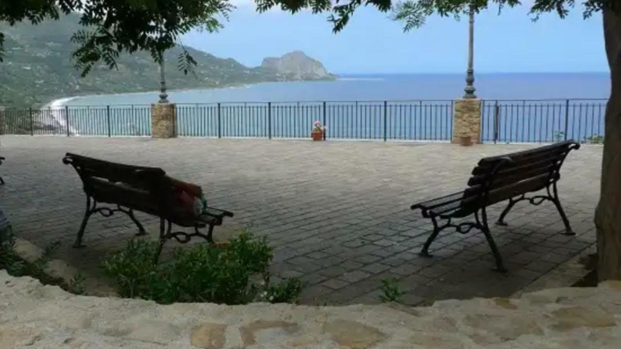 Dea Del Borgo Villa Sant'Ambrogio  Luaran gambar
